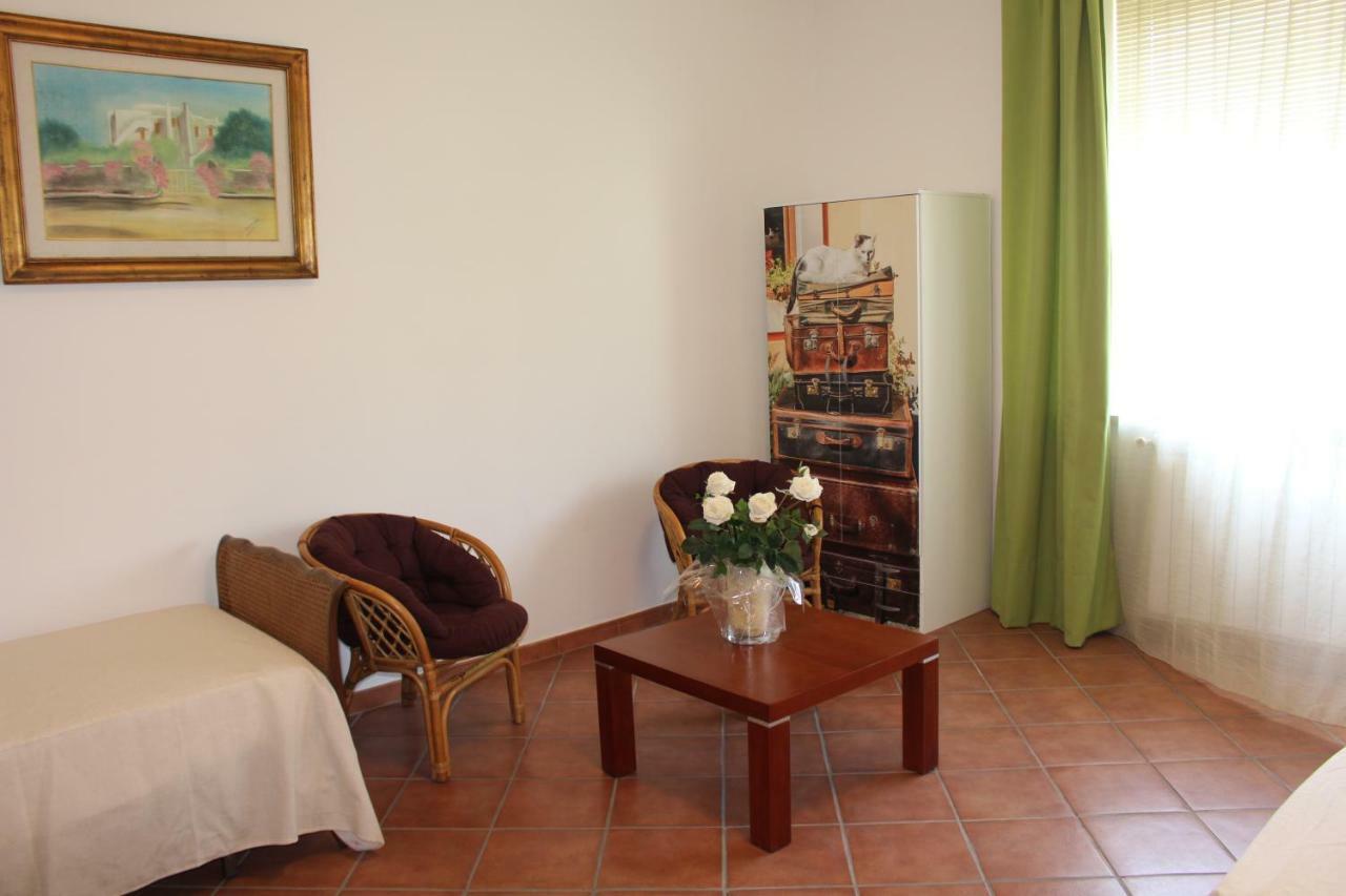 La Casa Di Sofia - Casa Vacanza Monterosi Extérieur photo