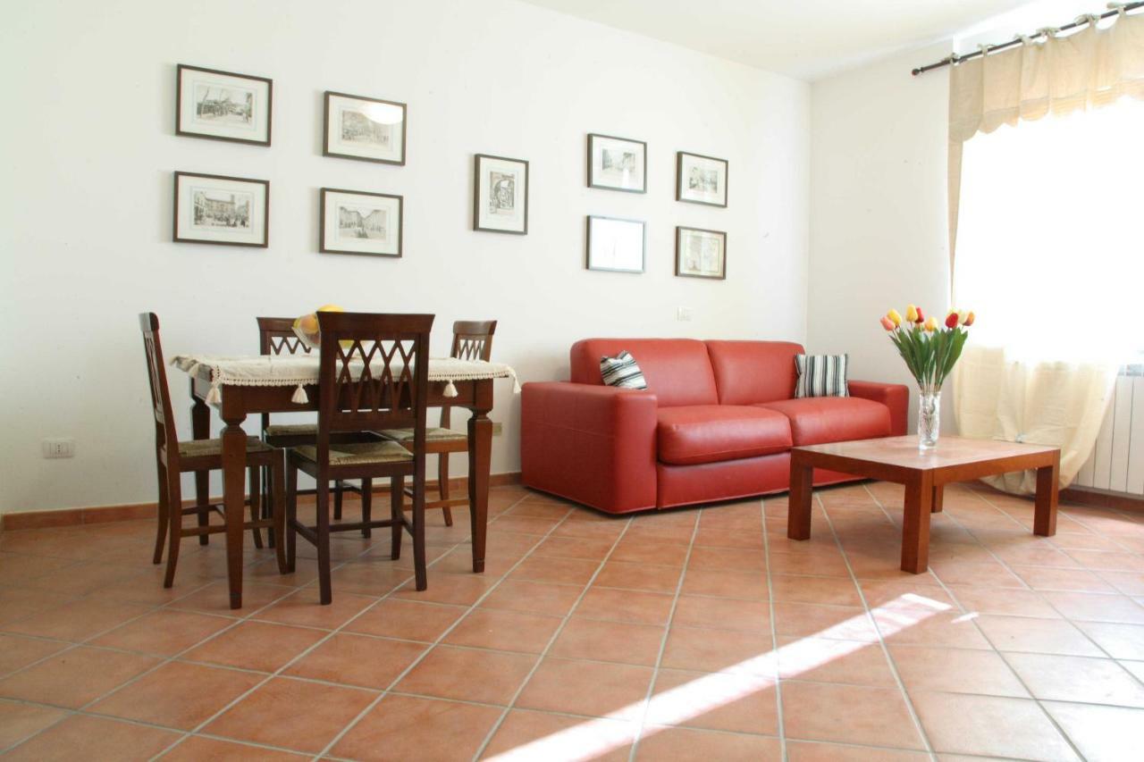 La Casa Di Sofia - Casa Vacanza Monterosi Extérieur photo