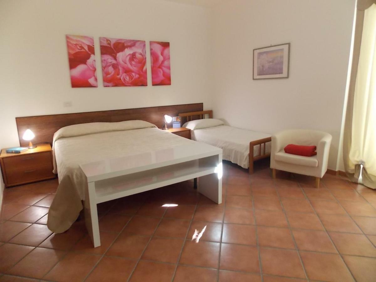 La Casa Di Sofia - Casa Vacanza Monterosi Extérieur photo