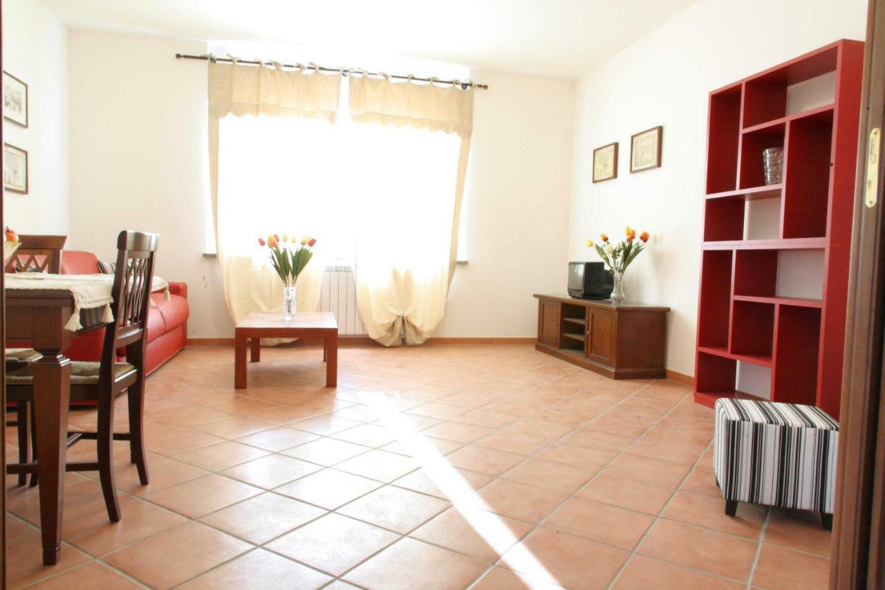 La Casa Di Sofia - Casa Vacanza Monterosi Extérieur photo